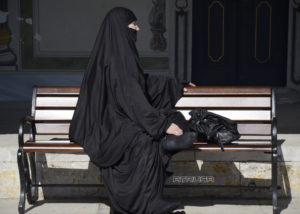 Fotografía Mujer con burka en Estambul