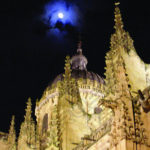 Fotografía Catedral Nueva de Salamanca con Luna
